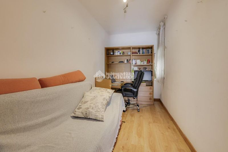 Foto 0a3c8849-4428-4009-9659-10810fa97746. Pis a Centre Granollers