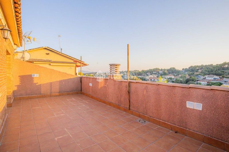 Foto b7120da2-a672-41db-b989-58380672154a. Casa  en venta en Cànoves i Samalús