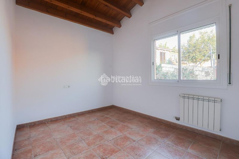 Foto c4319f1f-05a7-43e6-836f-8ef790426076. Casa  en venta en Cànoves i Samalús