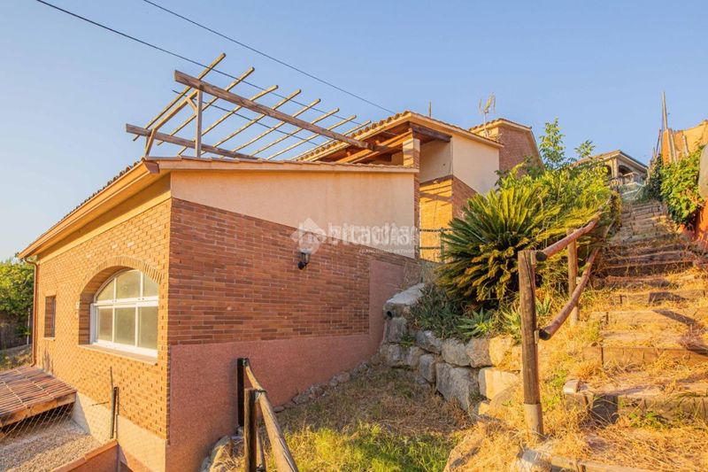 Foto efd71282-8c42-4f81-9154-1c53724e9ce0. Casa  en venta en Cànoves i Samalús