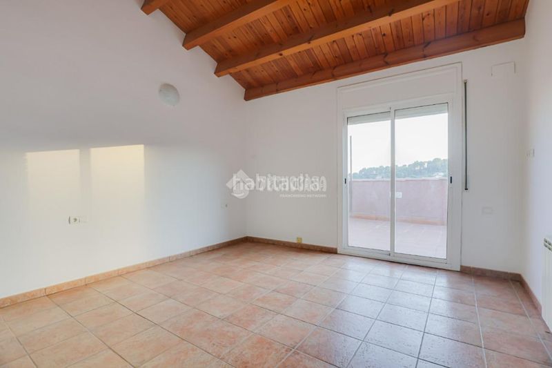 Foto f28676fc-7fcc-40fb-83b8-82b37b22aaeb. Casa  en venta en Cànoves i Samalús