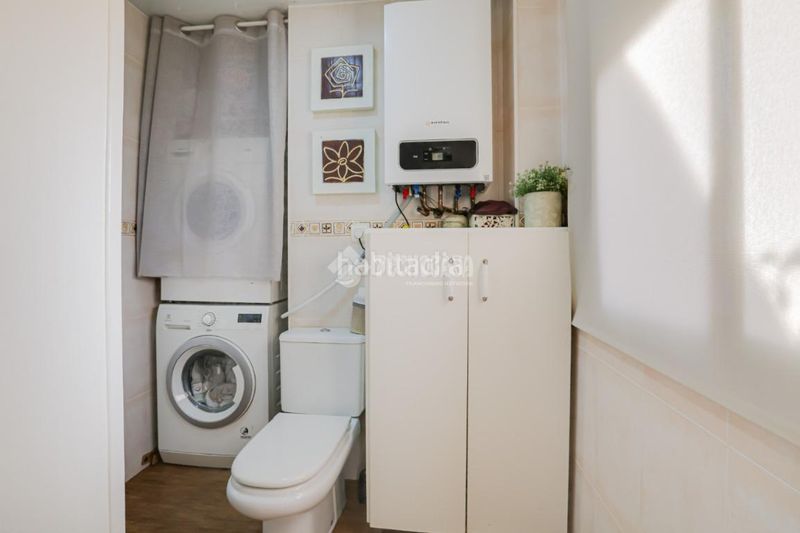 Foto c17652b2-8dbb-4bbe-8851-4ad3b1e93ab0. Pis amb calefacció aparcament a Can Clos-Pinetons Ripollet