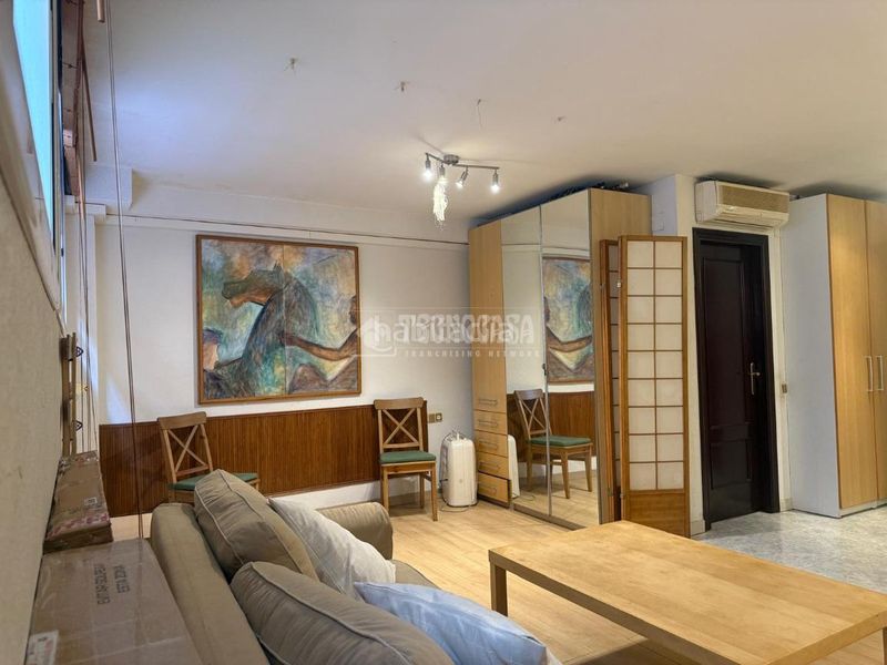 Foto a5ba7316-9352-480b-a93b-c1fdd855282b. Local comercial a Torreblanca Sant Joan Despí