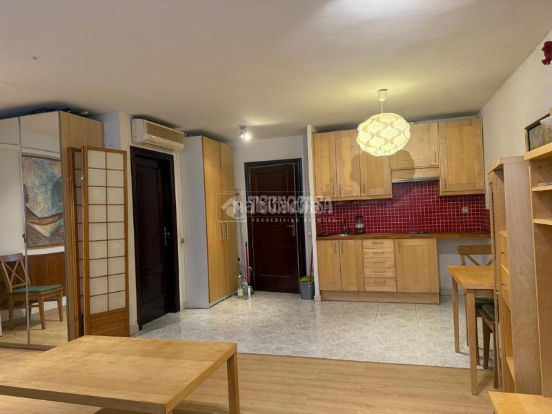 Foto b660d87c-0659-41bc-859d-b3d13b00abd7. Local comercial a Torreblanca Sant Joan Despí