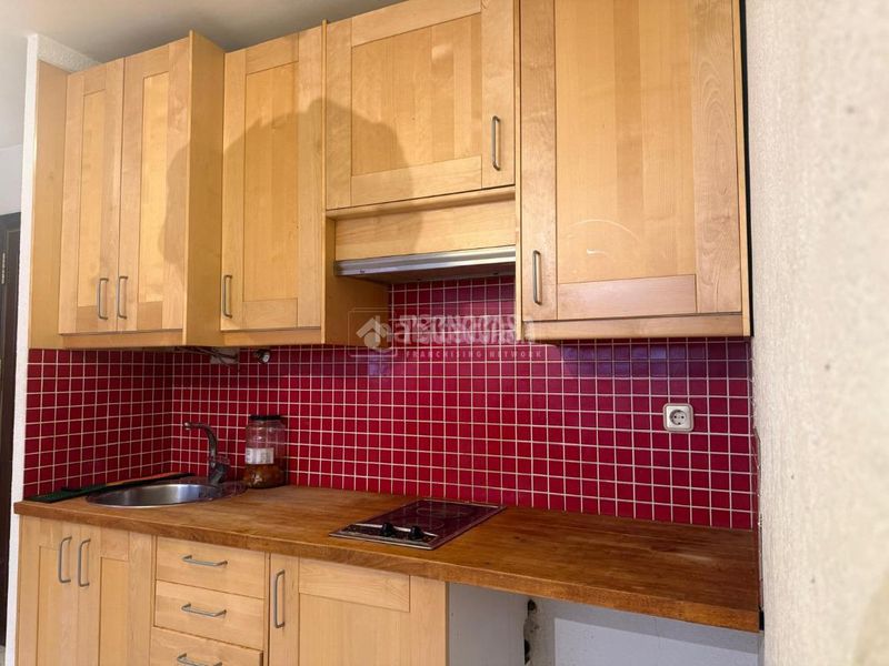 Foto f4ce9b4a-e786-4637-94b1-25c47c3b7278. Local comercial a Torreblanca Sant Joan Despí