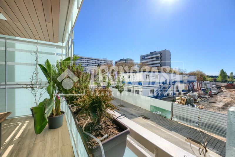 Foto 314a04b5-c6b3-41d1-adc1-8db1875329ea. Pis amb calefacció aparcament a Torreblanca Sant Joan Despí