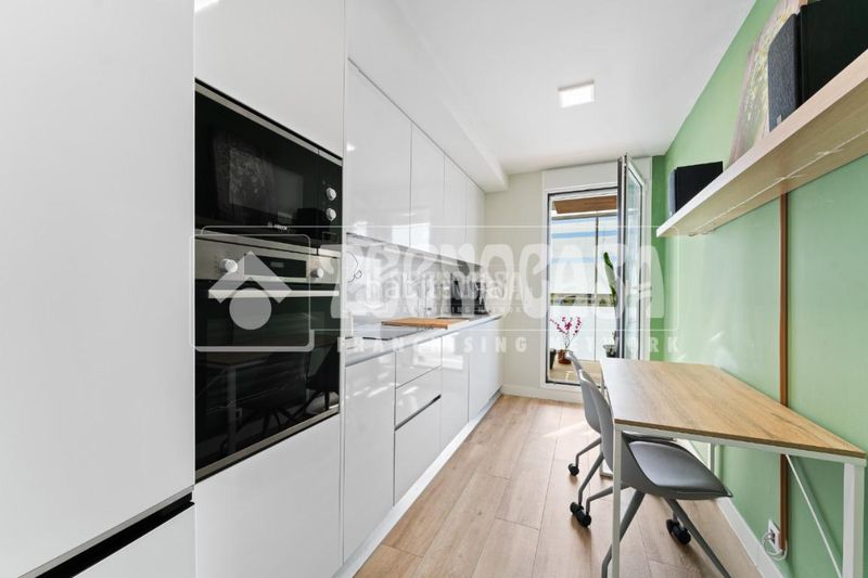 Foto 69c4bd64-13ed-4849-a69c-92f4d67970b5. Pis amb calefacció aparcament a Torreblanca Sant Joan Despí