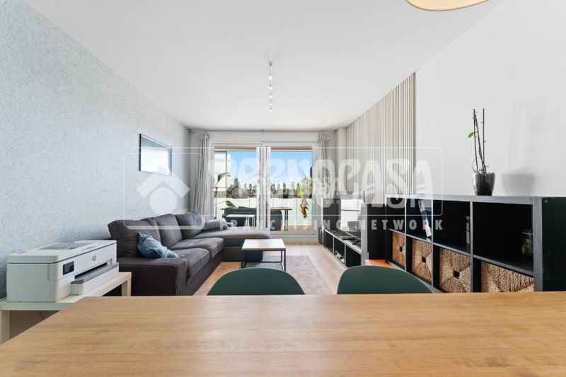 Foto db4afa79-933f-4385-a596-3494c24f9135. Pis amb calefacció aparcament a Torreblanca Sant Joan Despí