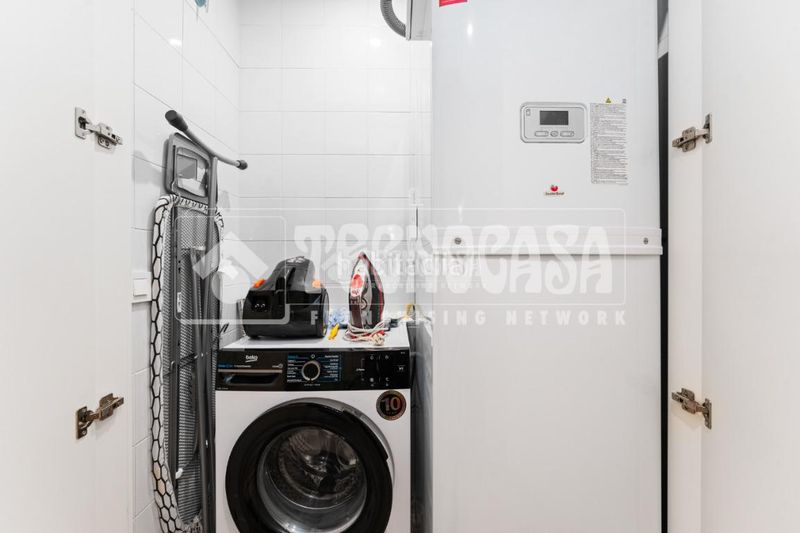 Foto e6a2ae7b-6224-4157-ae37-45a18ecffbb1. Pis amb calefacció aparcament a Torreblanca Sant Joan Despí