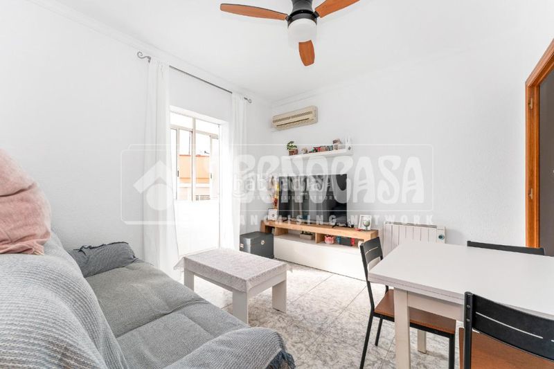 Foto 741b8ff0-df93-4b6f-b98c-94809b2d46e5. Piso  en venta en Les Planes Sant Joan Despí