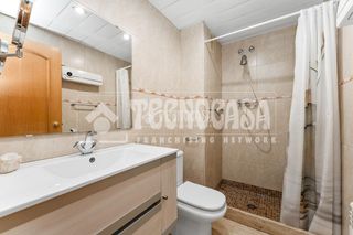 Pis  Carrer de josep fiter i inglès. Piso en venta en cornellà de llobregat