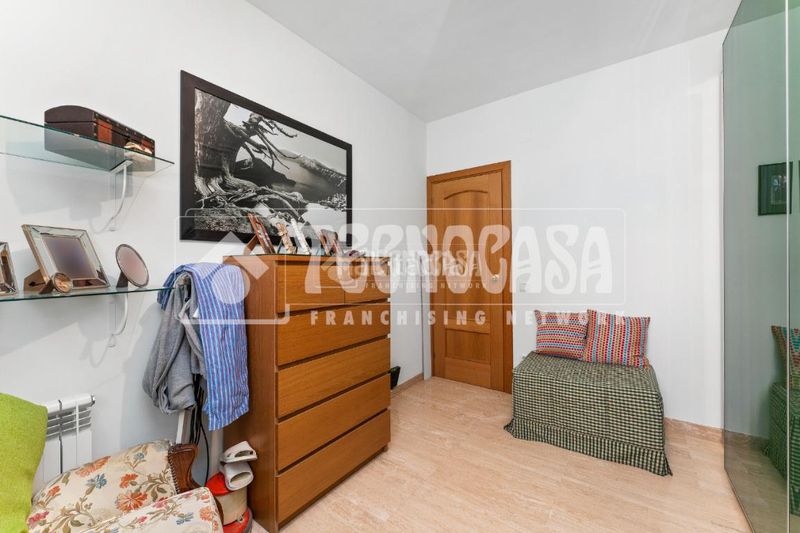 Foto b1355860-289c-4fc1-883d-e1f16042ad68. Pis amb aparcament a El Pedró Cornellà de Llobregat