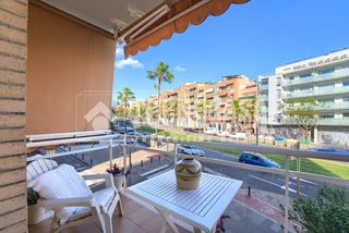 Pis  Carrer de josep fiter i inglès. Piso en venta en cornellà de llobregat