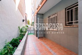 Appartamento in Les Planes. Piso en venta en sant joan despí