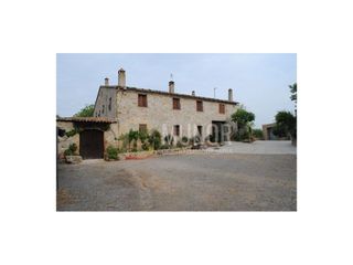 House in Sant Quint de Mediona. Finca de 74 has. alt penedes