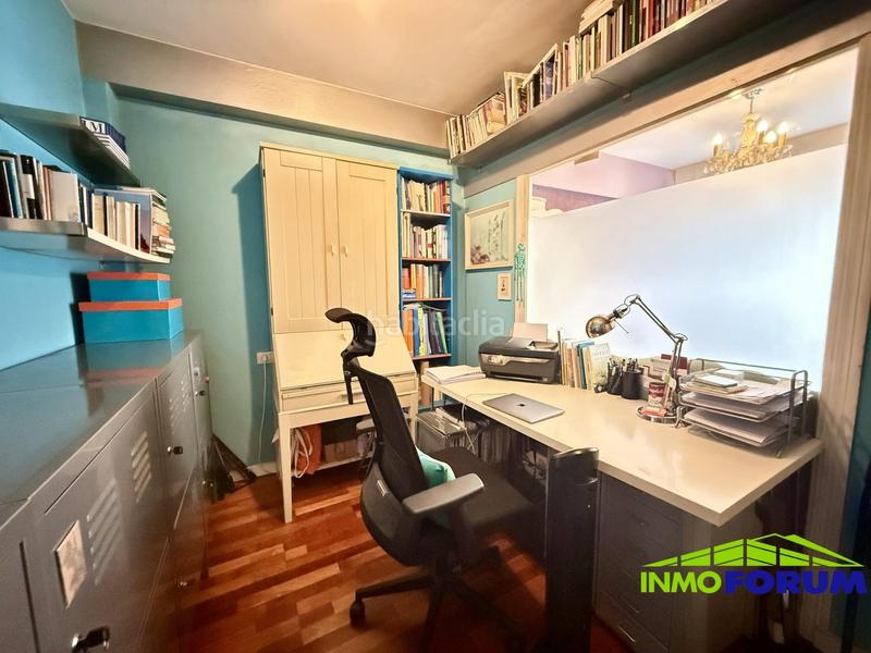 Foto 6dae7886-0099-40fe-b304-20fdfd9011a9. Piso en Cuatro Caminos - Plaza de la Cubela Coruña (A)