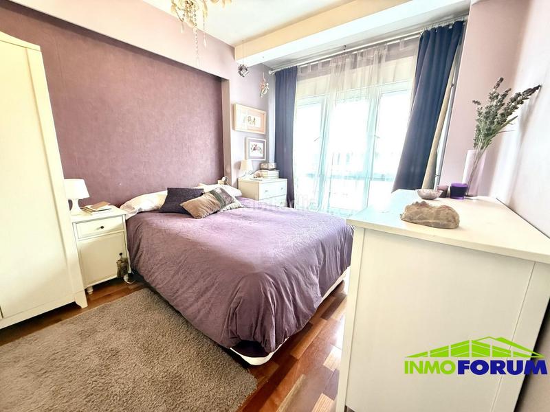 Foto b129346a-e31f-4a6f-9668-065823cfa49f. Piso en Cuatro Caminos - Plaza de la Cubela Coruña (A)