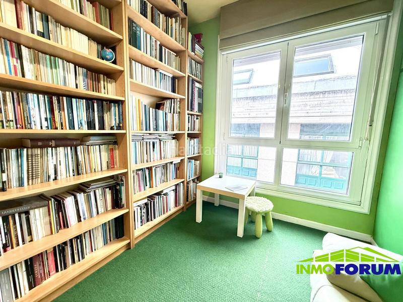 Foto fcf880ac-c4ff-4e19-b84c-8a429ad3536e. Piso en Cuatro Caminos - Plaza de la Cubela Coruña (A)