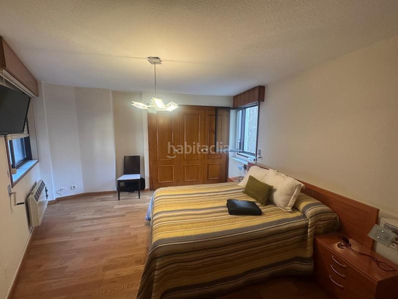 Foto ffb82a05-de81-4f6e-8345-84eb1a50d0eb. Piso santa cristina. piso amplio con garaje y trastero en Oleiros