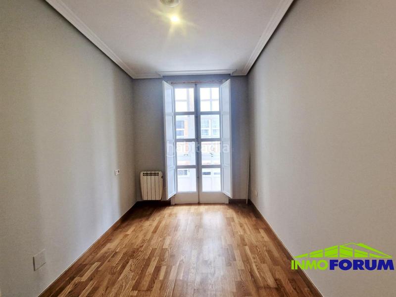 Foto be206f17-0160-4577-9e3a-83831db7158d. Alquiler piso alquiler en calle san andrés, dos dormitorios seminuevo850 en Coruña (A)