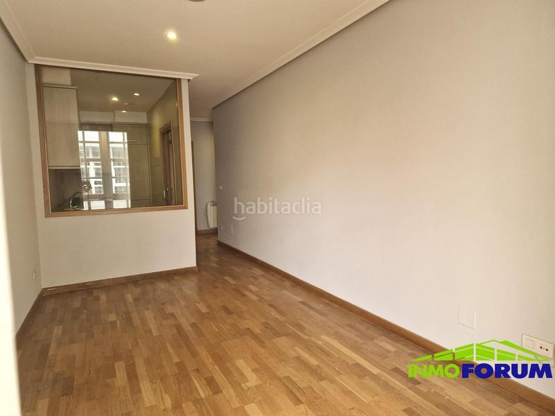 Foto 64db511d-8e9a-42ef-bcaf-4b05b7a18558. Rent flat with heating in Ensanche Coruña (A)