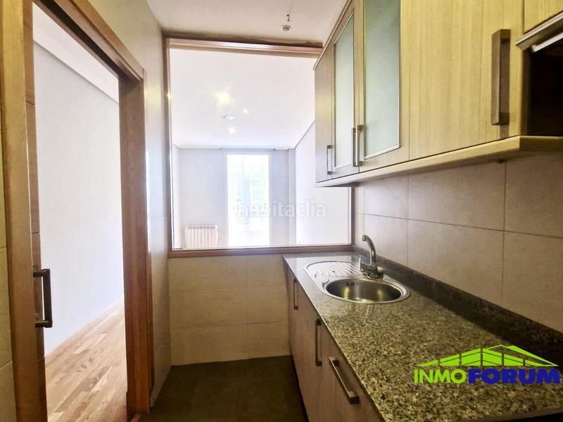 Foto dbf828ac-2b5c-4337-880f-871a8b50d0a4. Rent flat with heating in Ensanche Coruña (A)