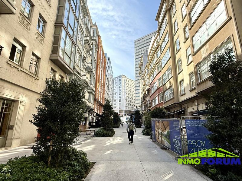 Foto bbdc328b-353e-4add-931f-2b5ff2e76993. Appartamento con riscaldamento in Ensanche Coruña (A)