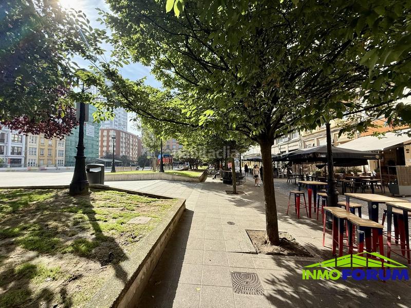 Foto c661e7a1-f79d-4cc5-9dbf-a72a0b8fefaa. Appartamento con riscaldamento in Ensanche Coruña (A)