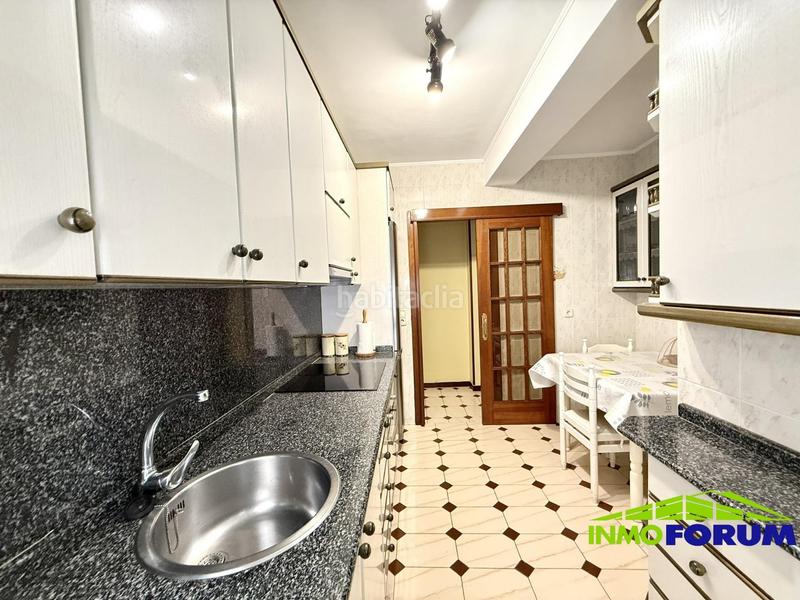 Foto 4958ba00-c74a-4723-9608-d40f3ade14b9. Appartamento con riscaldamento in Los Castros - Castrillón Coruña (A)