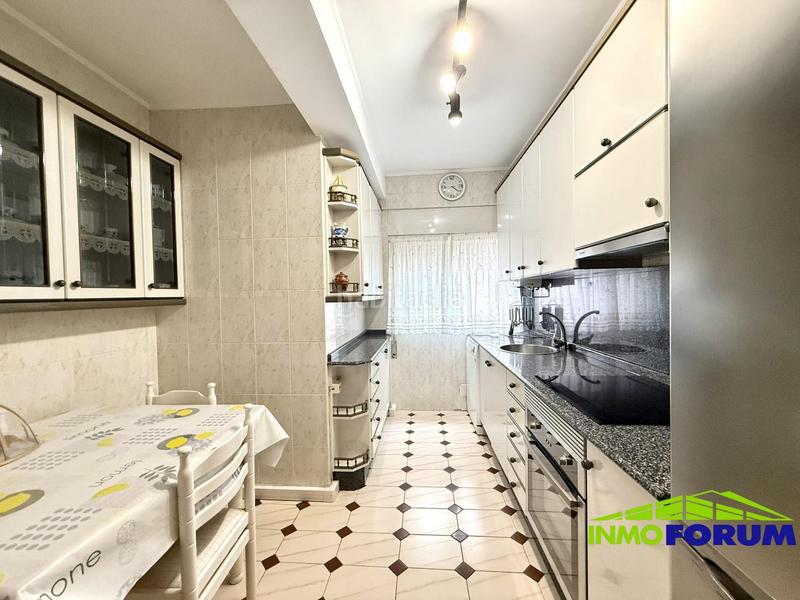 Foto 959eb60c-0513-48d8-a904-0c4df12a644e. Appartamento con riscaldamento in Los Castros - Castrillón Coruña (A)