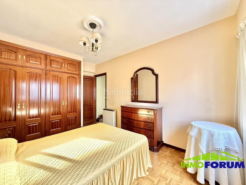 Foto 95d8f0f8-ba24-49ae-8f4c-312cc606a77b. Pis amb calefacció a Los Castros - Castrillón Coruña (A)