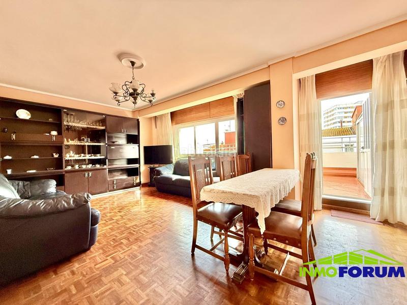 Foto d38787bb-fa29-479a-b553-8b32ca32cf8b. Pis amb calefacció a Los Castros - Castrillón Coruña (A)