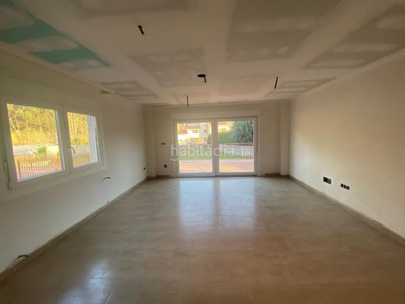 Foto 0d798673-2702-48fb-89b2-8bb31dd1313e. Casa amb aparcament a Bergondo