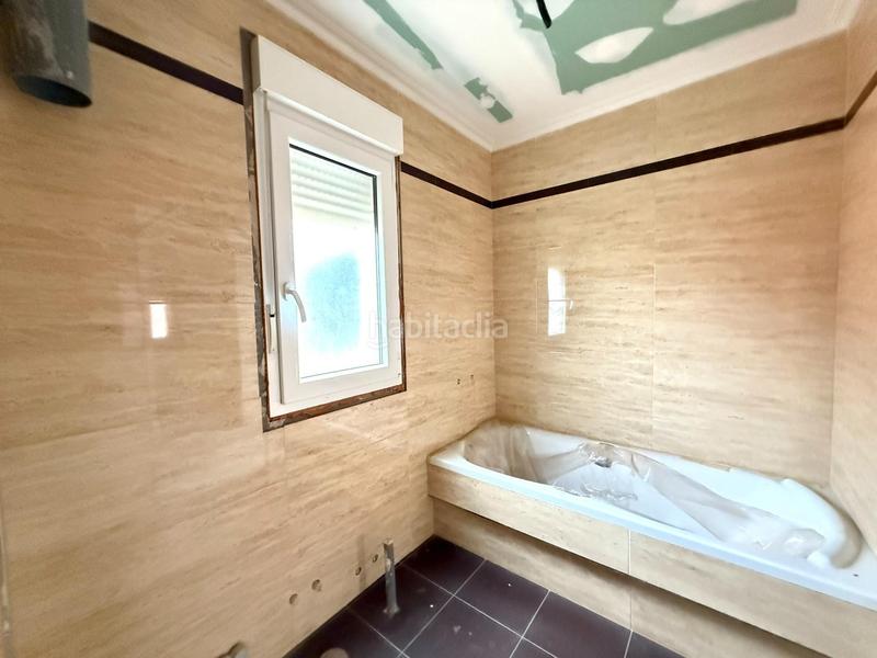 Foto 271f794d-45d3-4a86-aefd-7e77596008ff. Casa amb aparcament a Bergondo