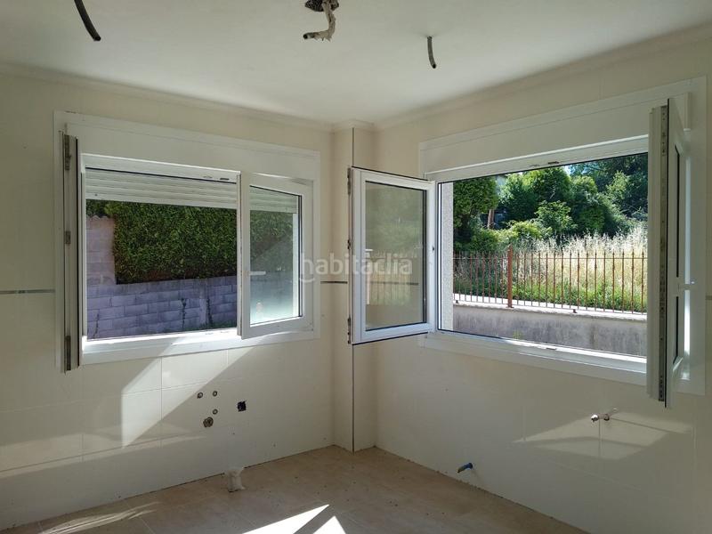 Foto ac61dac7-c91d-4213-9497-d69581c35653. Casa amb aparcament a Bergondo