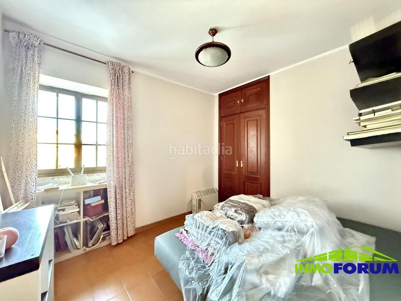 Foto fffa0a21-015c-43f2-a81e-b423b3e3de26. Casa a Cambre