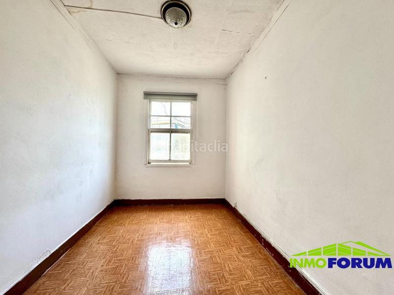 Foto 808da0dc-3994-4c7d-b470-0caac3c9c62b. Pis a Falperra - Santa Lucía Coruña (A)