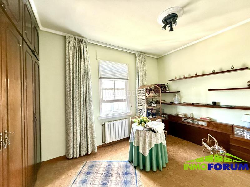 Foto 10d894cd-4028-407b-a14d-17c769f6e829. Chalet avec chauffage parking piscine dans Cambre