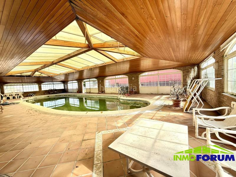 Foto 856a740b-ab76-4b95-a0dd-c937855e26d3. Chalet avec chauffage parking piscine dans Cambre