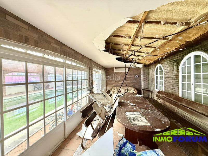 Foto c3e23ad4-969f-48c9-9b1f-22f7113e3218. Chalet avec chauffage parking piscine dans Cambre