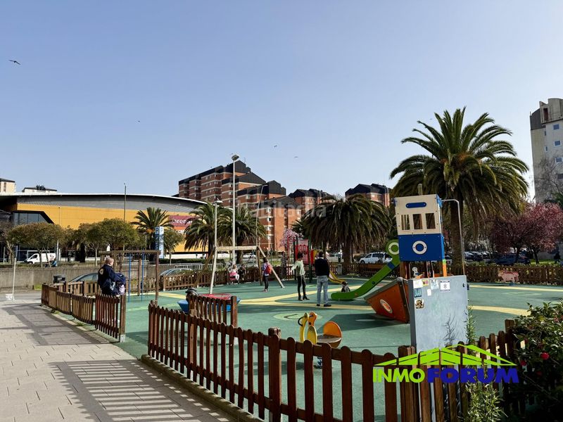 Foto eb57cfea-5ef5-483f-b0a0-65e0fda9b3ac. Pis amb calefacció aparcament a Someso - Matogrande Coruña (A)