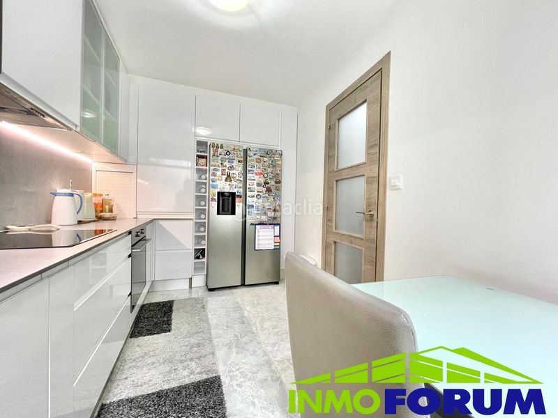 Foto f5c6ca50-5709-4b18-a878-5b710bca584a. Flat in Ciudad Vieja Coruña (A)