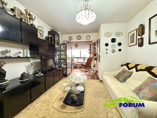 Flat  Ronda ronda outeiro. Terraza de 50 m2, cuatro dormitorios, 2 ba�os, en plena ronda de