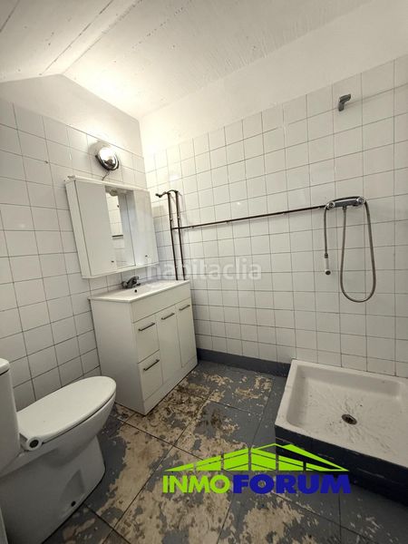 Foto 9dcb873c-8f27-423e-afe7-6ba75847e046. Local comercial a Cambre