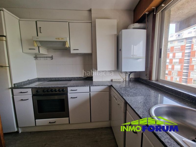 Foto 54befdb5-c9b4-4b02-afbb-e698622fda97. Rent flat with heating parking in Los Castros - Castrillón Coruña (A)