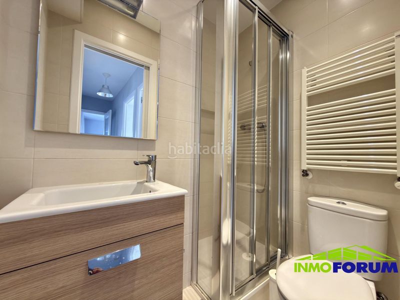 Foto dc050c5e-5556-4d7f-bf6d-7ff3b0ff5521. Rent flat with heating in Ensanche Coruña (A)