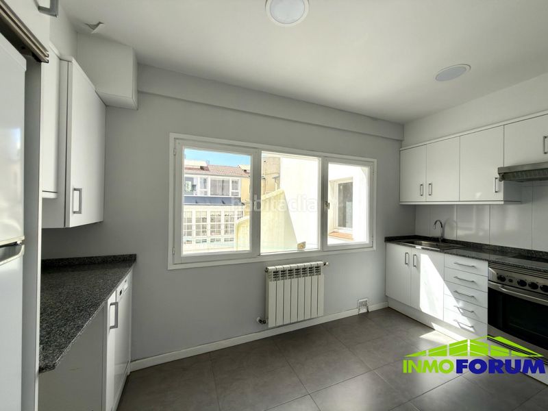 Foto e1e65bd7-5257-40d9-b4e5-79870d97fbf8. Rent flat with heating in Ensanche Coruña (A)