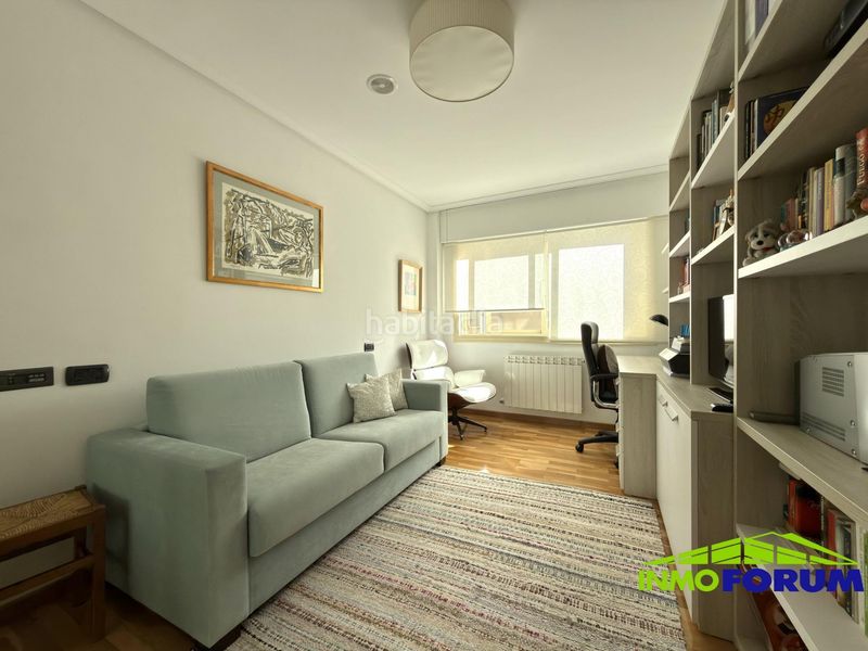 Foto 0d6cfefb-8f81-4488-81cc-a9521aa031b9. Flat with heating parking in Cuatro Caminos - Plaza de la Cubela Coruña (A)