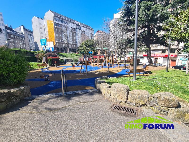 Foto 28a44ab5-3caf-428c-ba26-ebd3ef4c838c. Flat with heating parking in Cuatro Caminos - Plaza de la Cubela Coruña (A)