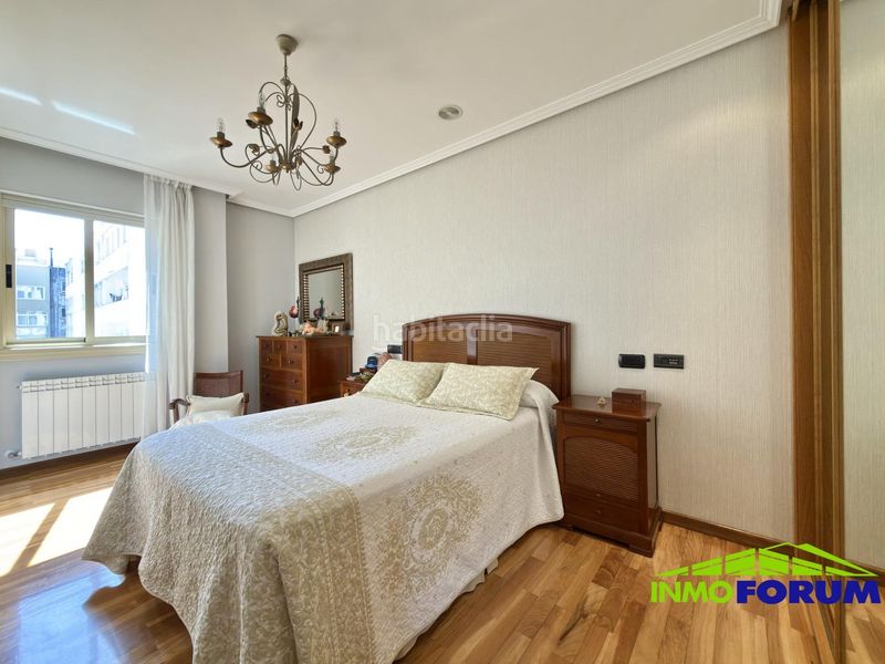 Foto 4d9ee8d5-fa07-42b0-a032-6ee4be461047. Flat with heating parking in Cuatro Caminos - Plaza de la Cubela Coruña (A)